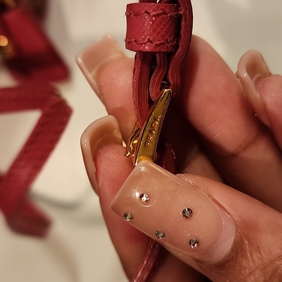 Prada mini crossbody bag MUST GO - Picture 10 of 15
